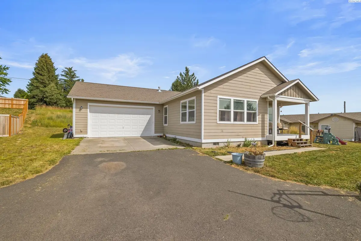 103 W Park St, Palouse, WA 99161 - #1