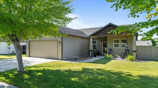 5803 W 11th Place, Kennewick, WA 99338