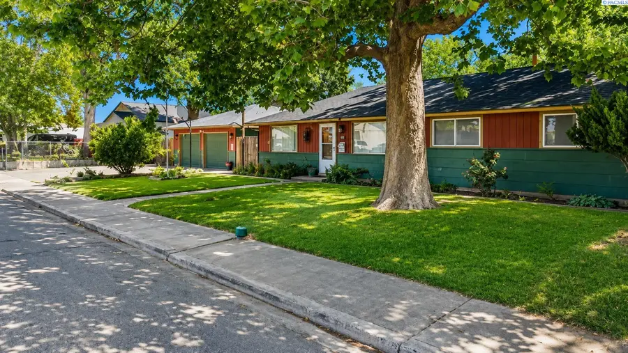 1305 S Everett St, Kennewick, WA 99337 - #2