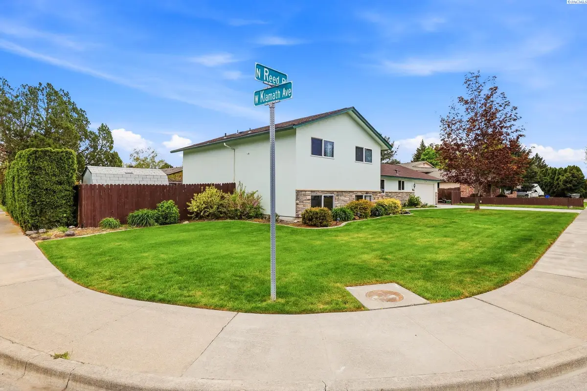 800 N Reed Pl, Kennewick, WA 99336 - #1