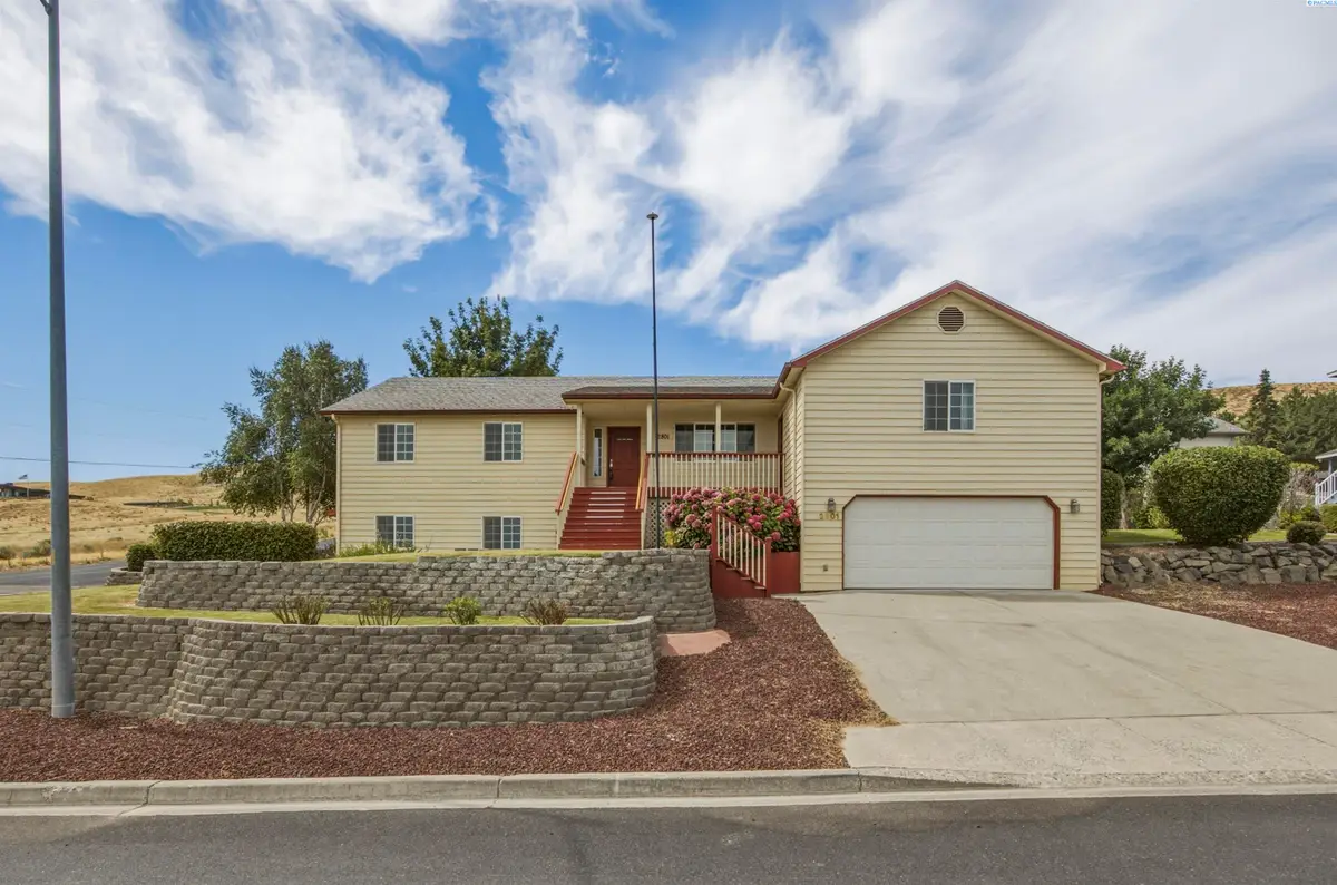 2801 W 46th Ave, Kennewick, WA 99337 - #1