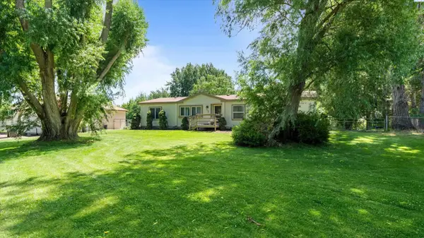 1011 Babs Ave, Benton City, WA 99320