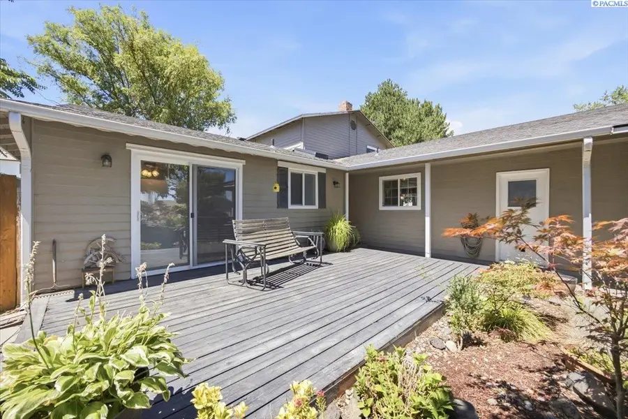 1116 S Sharron St, Kennewick, WA 99337 - #3
