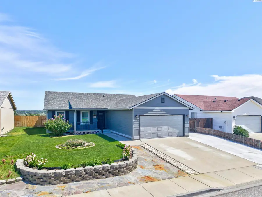 8560 W Canyon Ave., Kennewick, WA 99336 - #2