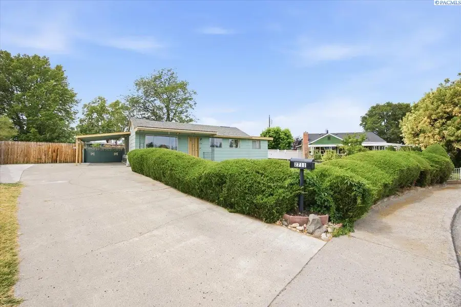 2711 W 6th Place, Kennewick, WA 99336 - #2