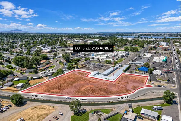 18 W 12th Pl, Kennewick, WA 99337-4632