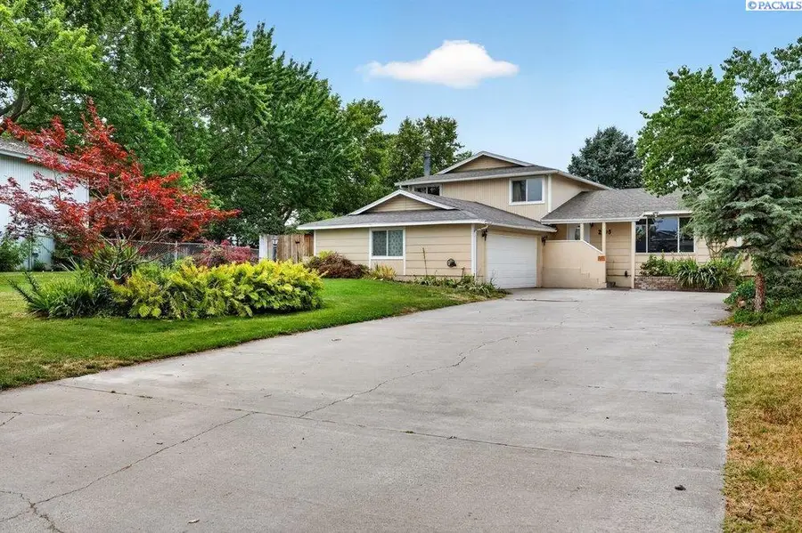 2105 Pheasant Lane, West Richland, WA 99353 - #3