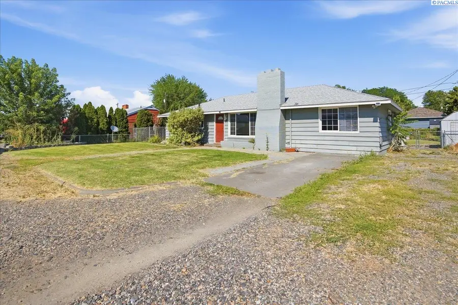 15 S Reed St, Kennewick, WA 99336 - #2
