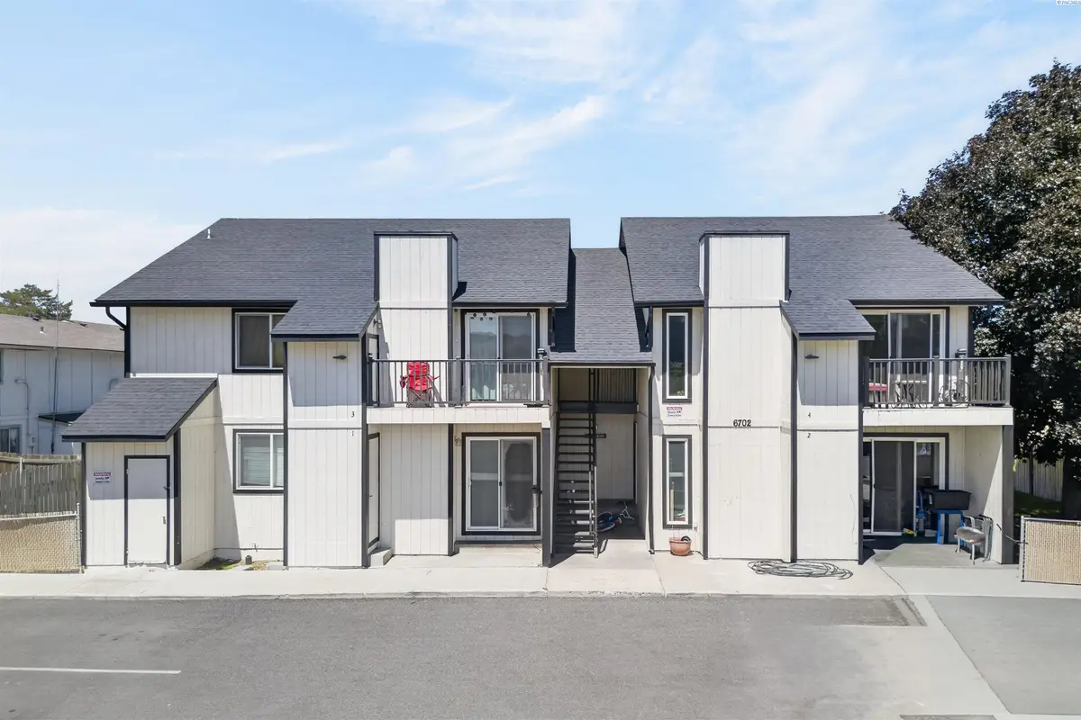 6702 W 1st Ave., Kennewick, WA 99336 - #1