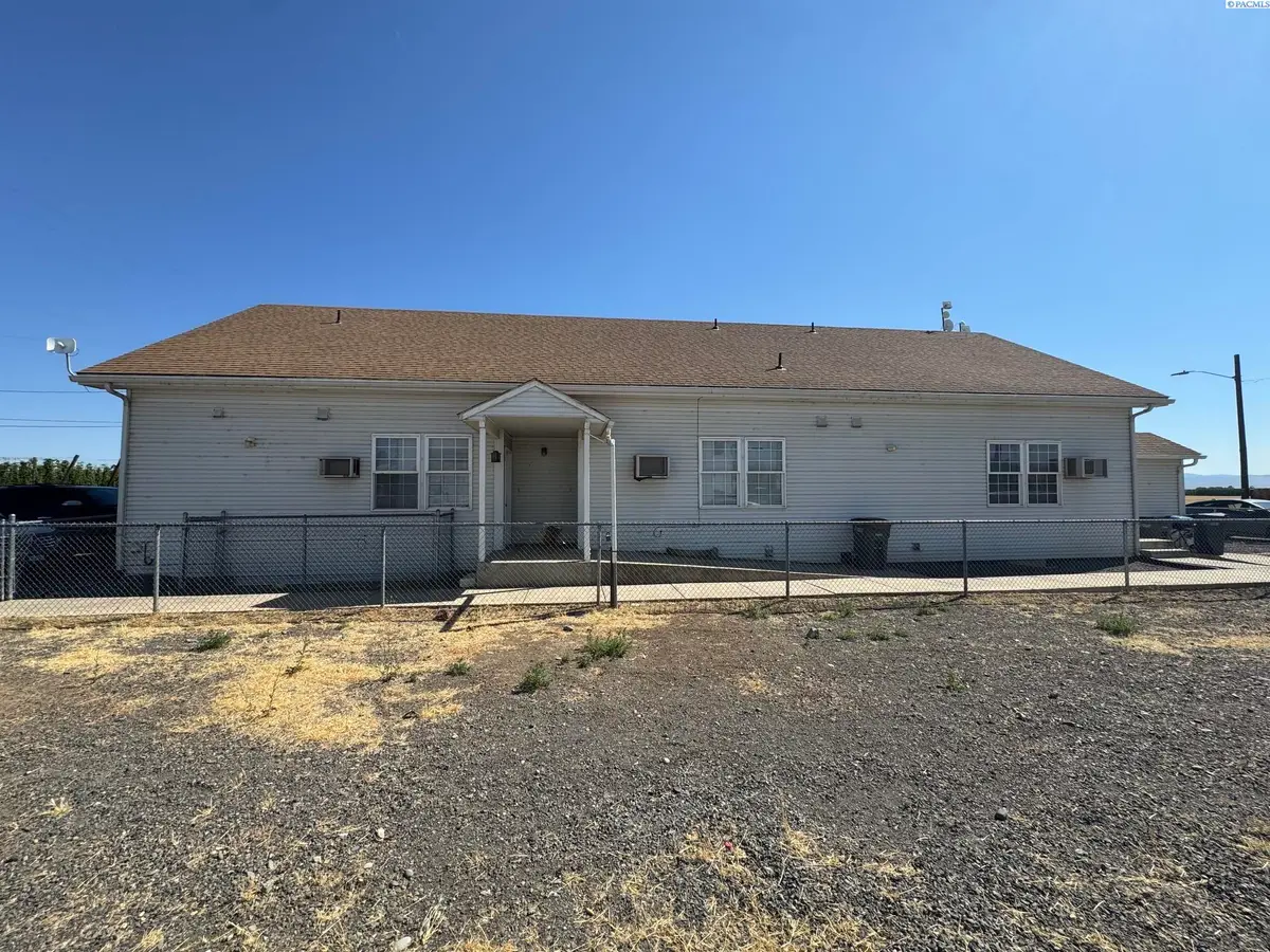 4140 Harrah Rd, Harrah, WA 98933 - #1