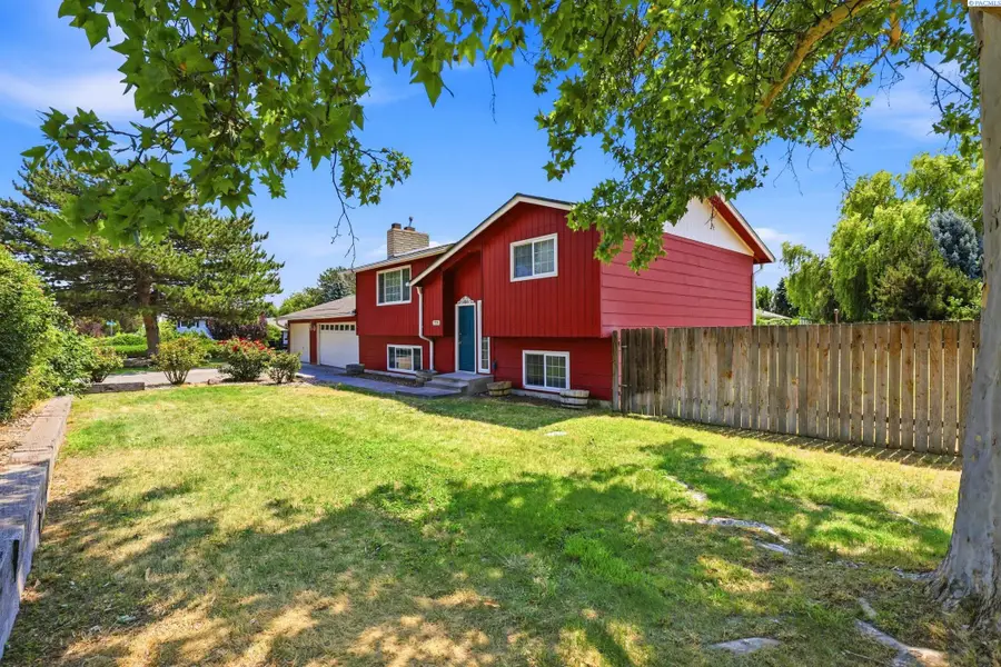 1725 W 14th Ave, Kennewick, WA 99337 - #2