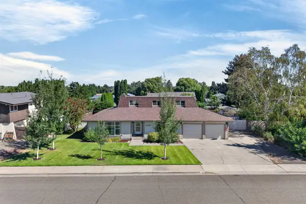 4008 W 18th Ave, Kennewick, WA 99338