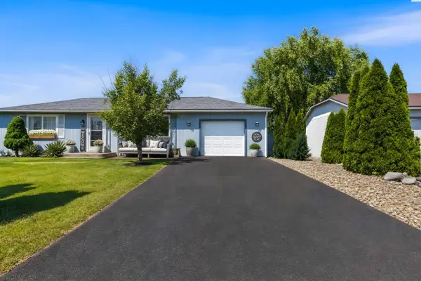 1005 Merlot St, Granger, WA 98932-9333
