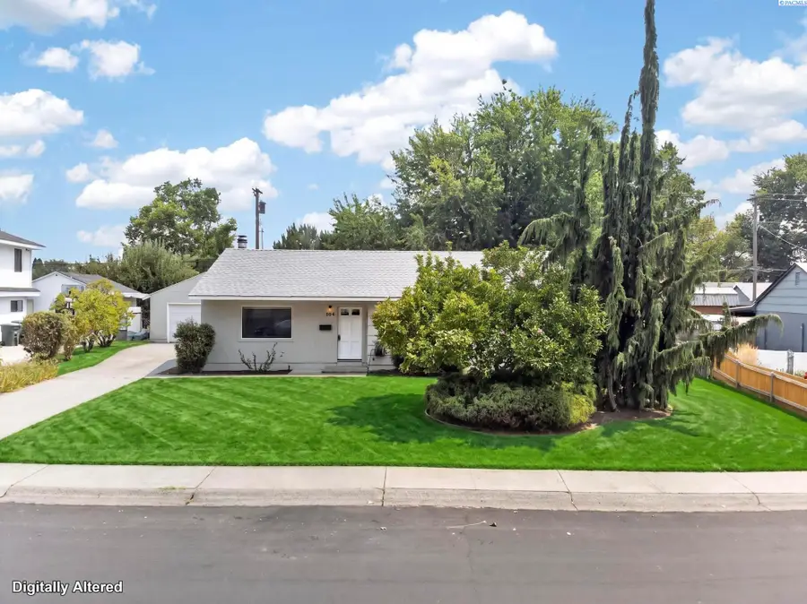 704 Cedar Ave, Richland, WA 99352 - #3