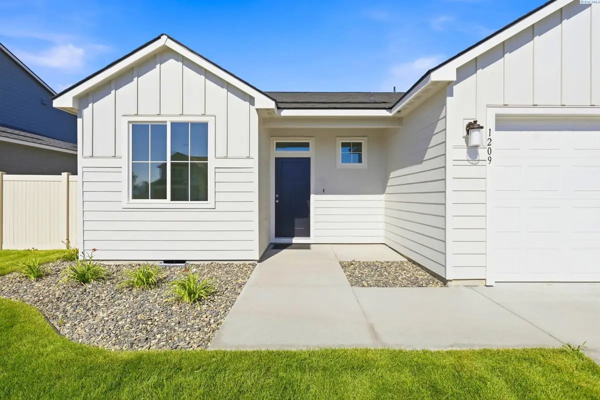 1209 17th St, Benton City, WA 99320 - #1