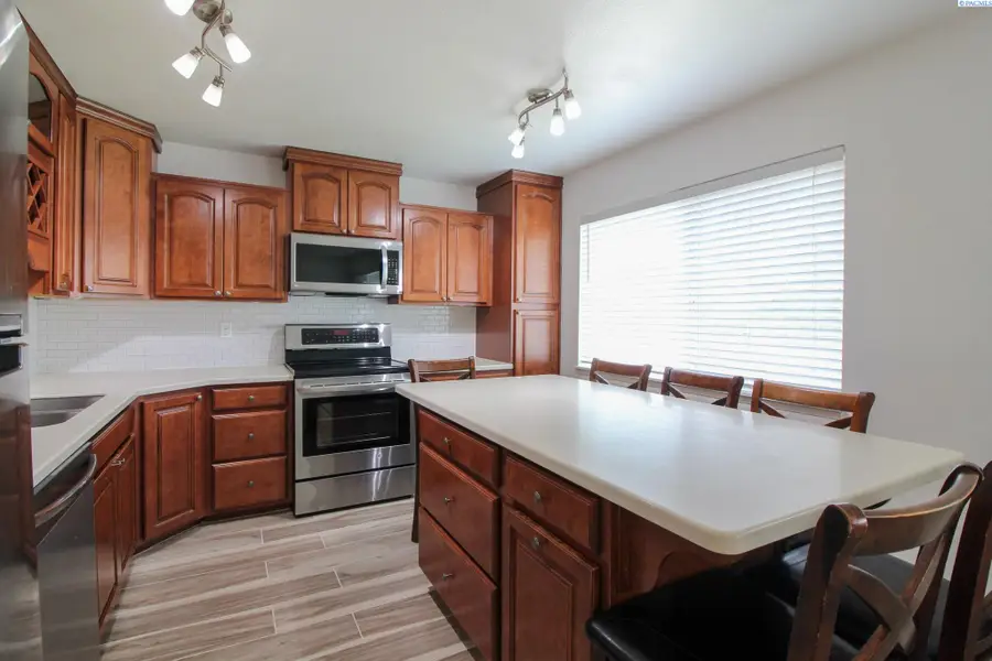2122 S Olympia St, Kennewick, WA 99337-4287 - #3