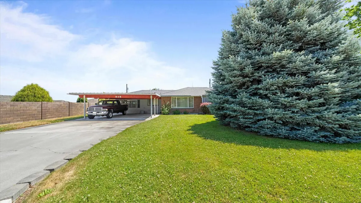 816 N Ely Pl, Kennewick, WA 99336 - #1