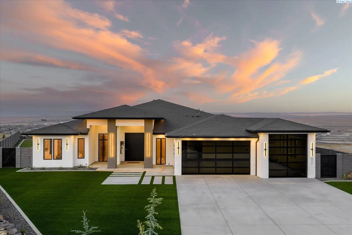 6917 W 22nd Ave, Kennewick, WA 99338 - #1