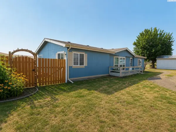 81 Morrow St, Endicott, WA 99125