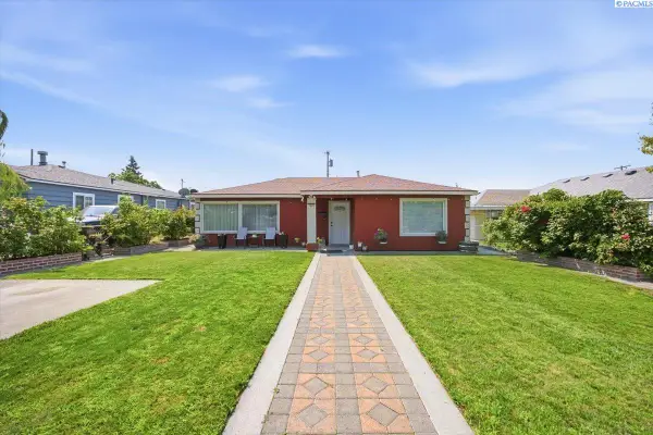 1628 W Bonneville St, Pasco, WA 99301