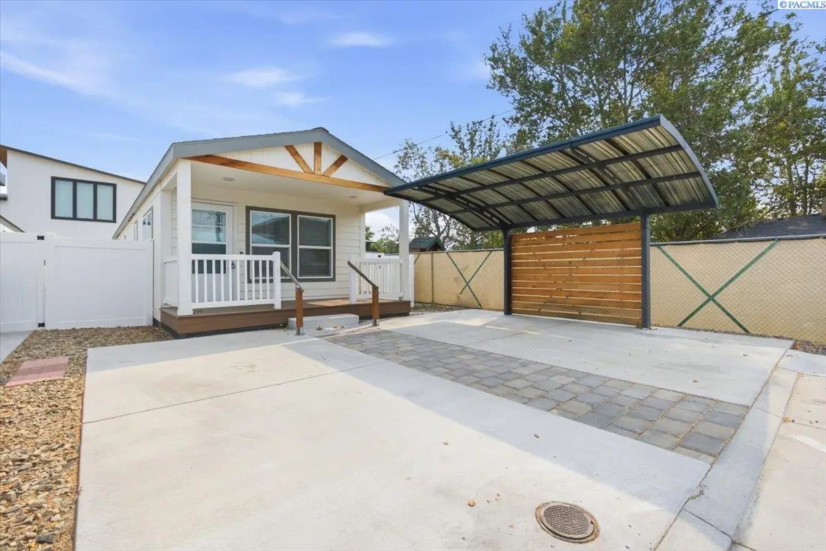 1119 N Harrison Pl, Kennewick, WA 99336 - #1