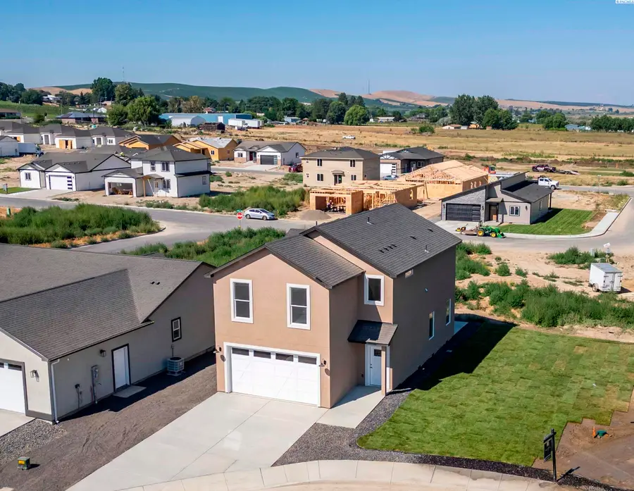 209 Victoria Street, Sunnyside, WA 98930 - #3