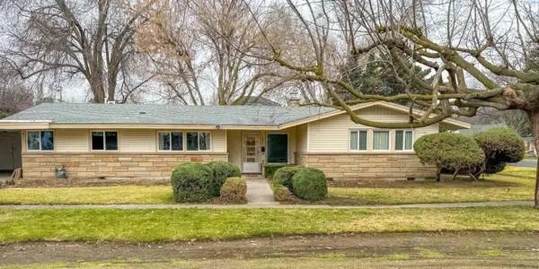 1021 Prosser Ave, Prosser, WA 99350-0000