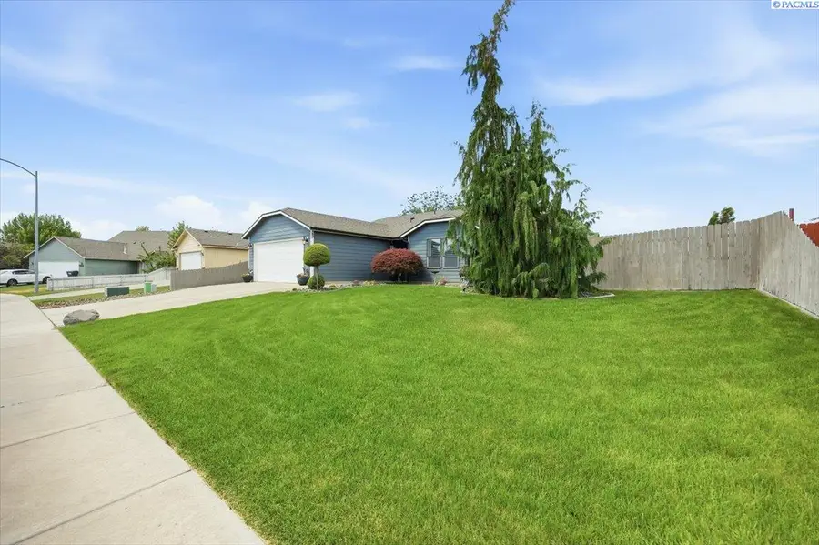5004 Arthur Ln, Pasco, WA 99301 - #3
