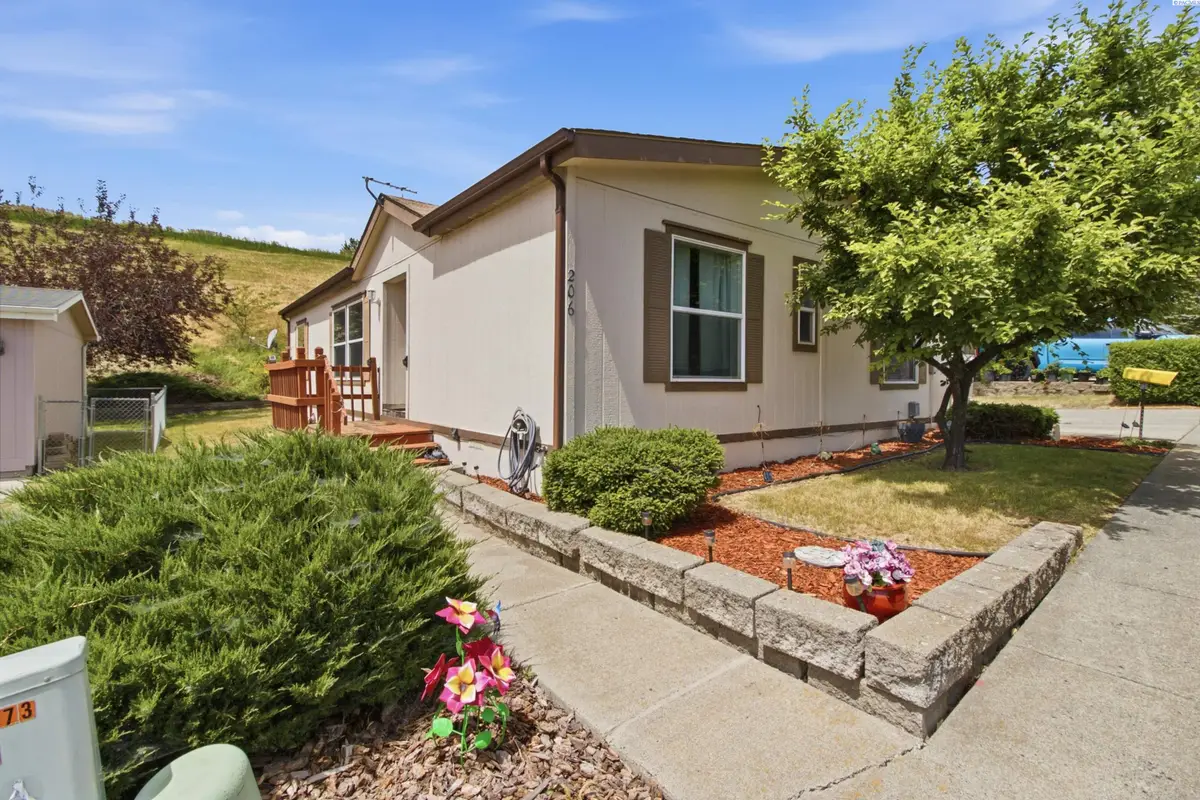 206 NW Lancer Ln., Pullman, WA 99163 - #1