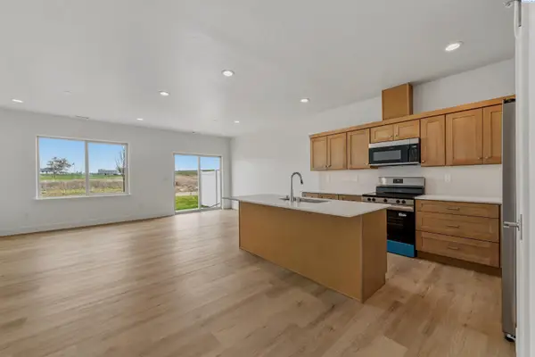 4505 Road 114, Pasco, WA 99301