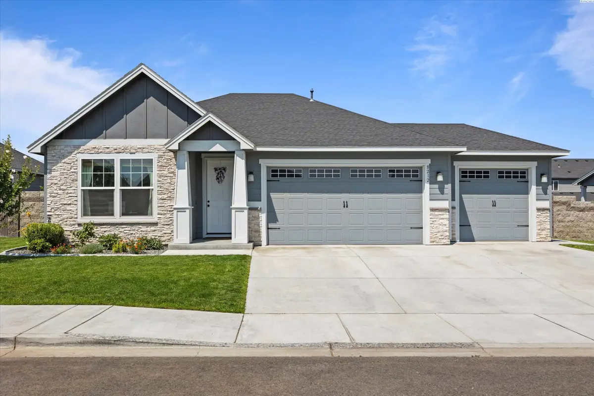 8212 Fernow St, West Richland, WA 99353 - #1