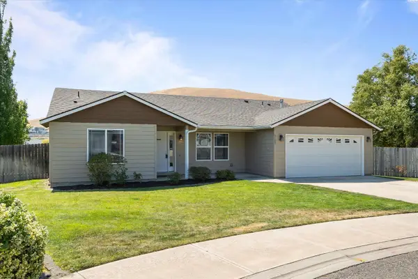 5703 Monica Court, West Richland, WA 99353