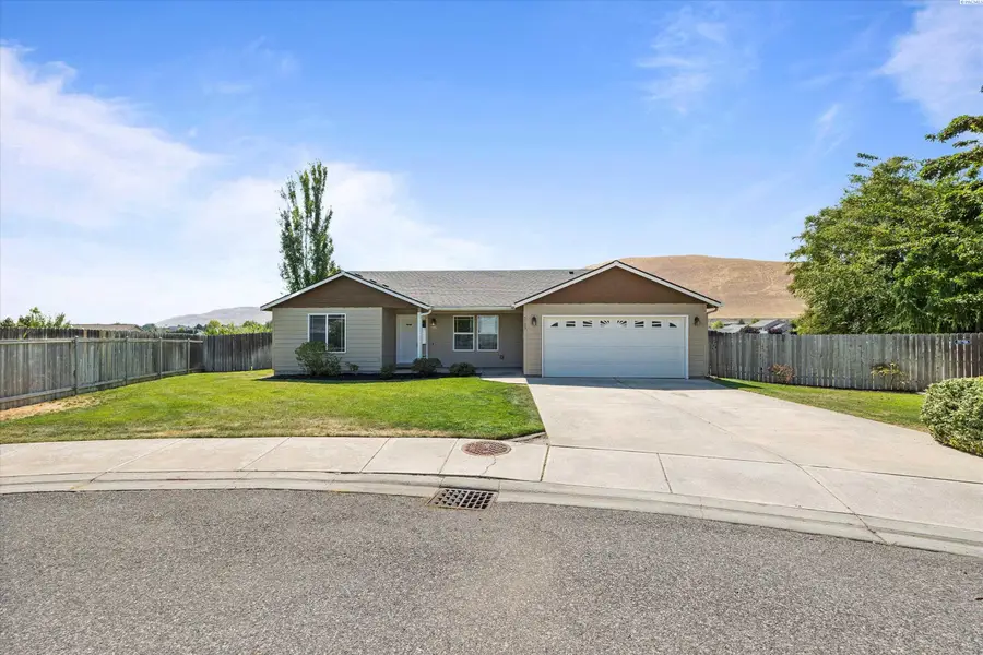5703 Monica Court, West Richland, WA 99353 - #2