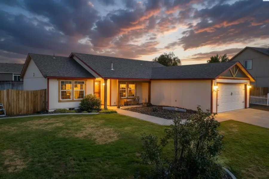 5210 Canter St, West Richland, WA 99353 - #2