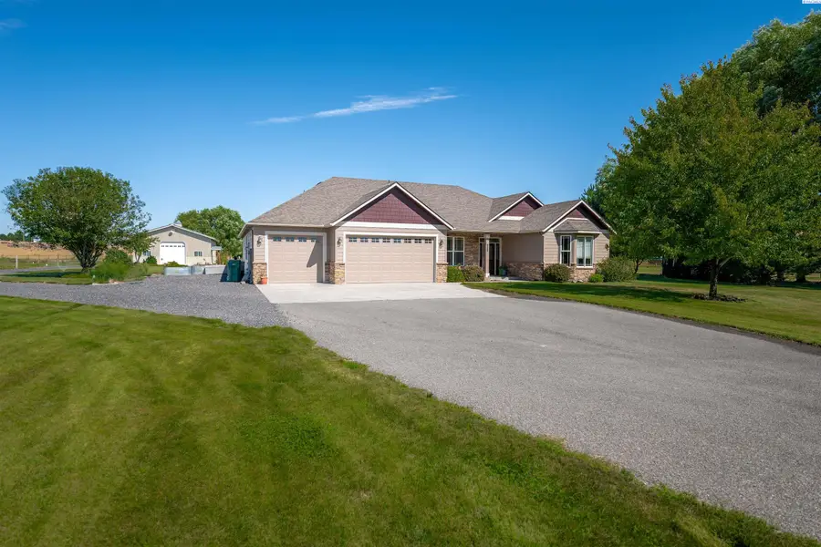 12115 Paige Ln, Prosser, WA 99350 - #2