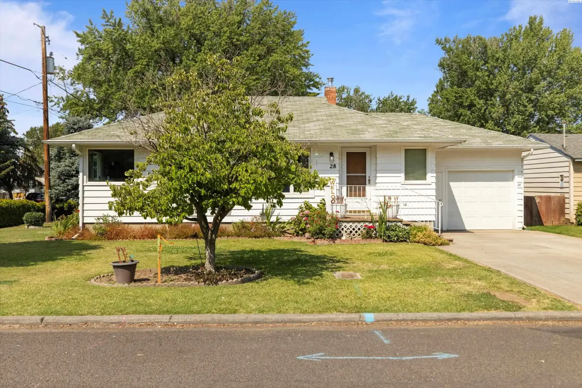 28 SW Evans Ave, College Place, WA 99324 - #1