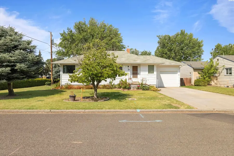 28 SW Evans Ave, College Place, WA 99324 - #3