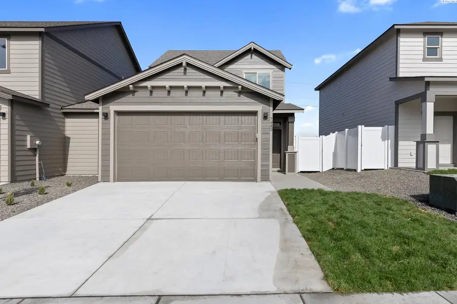 7480 Grapevine Ct, West Richland, WA 99353 - #3