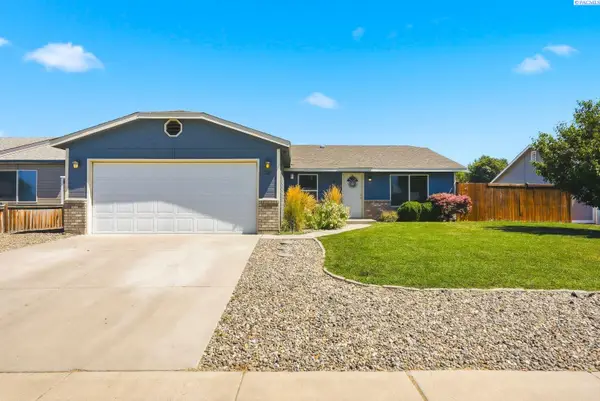 127 Northstone Parkway, Zillah, WA 98953