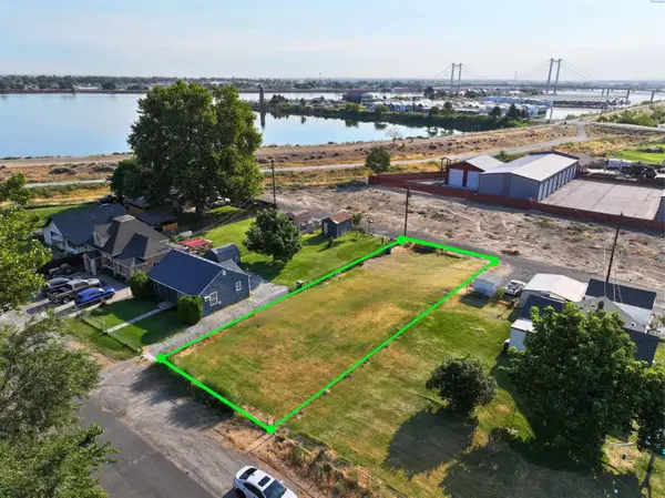 512 N Cascade St., Kennewick, WA 99336