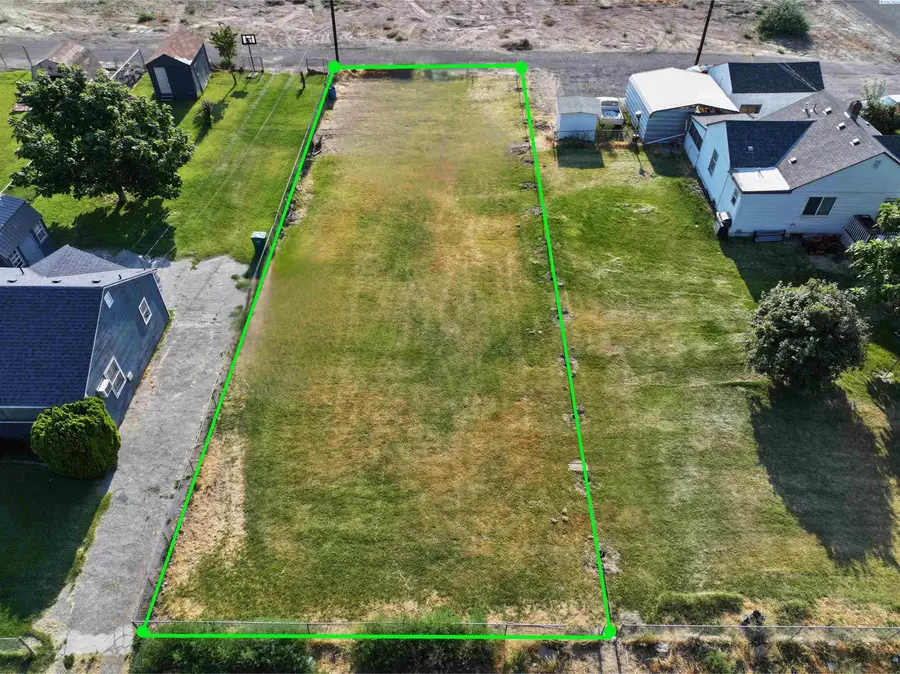 512 N Cascade St., Kennewick, WA 99336 - #2