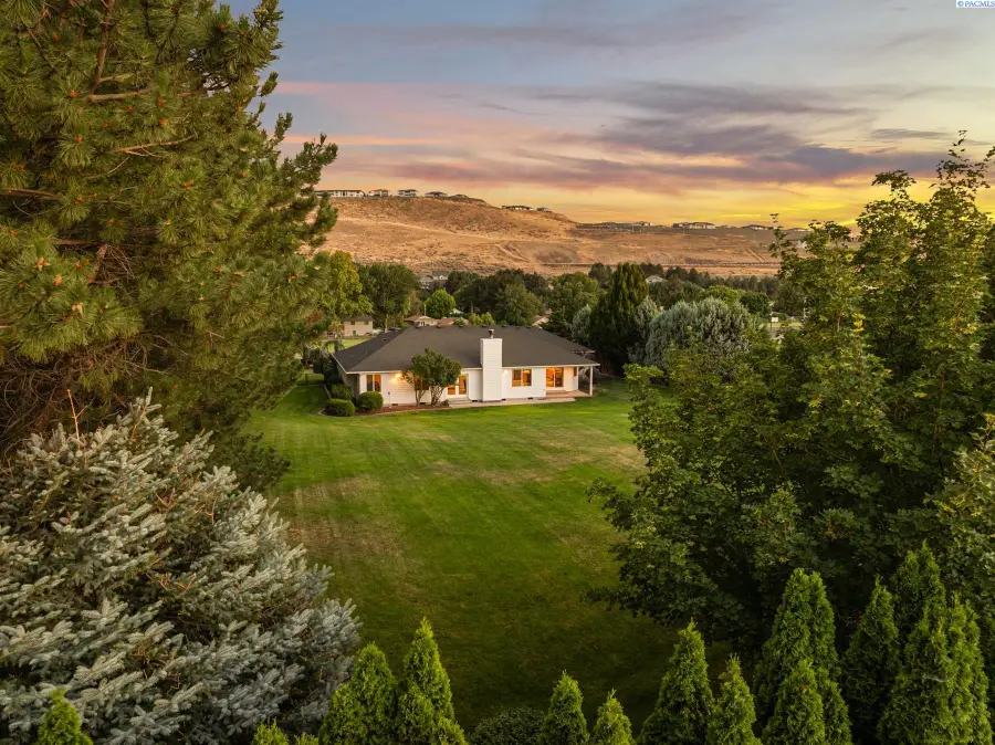 7000 W 13th Ave, Kennewick, WA 99338 - #2