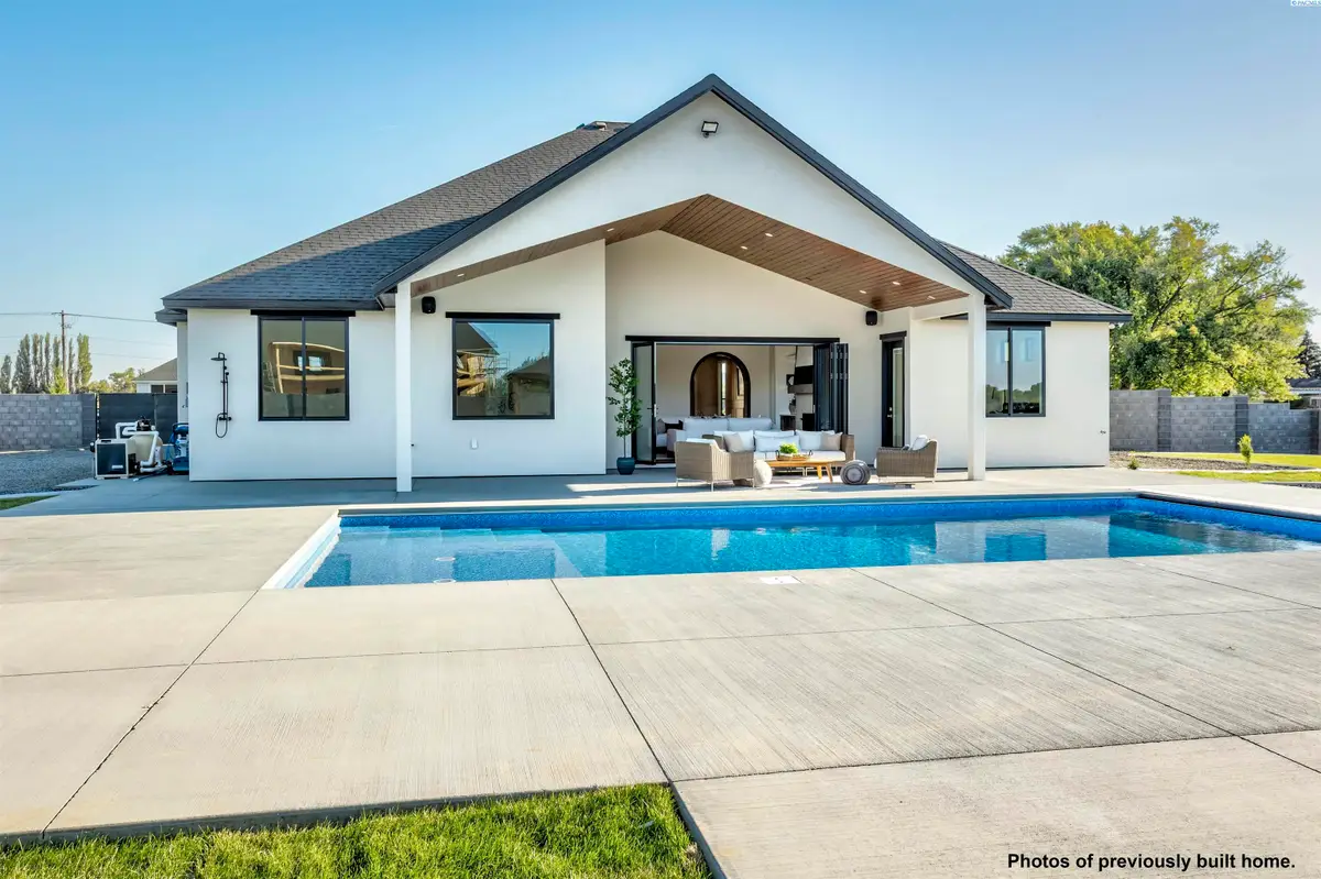 851 W 56th Ave, Kennewick, WA 99337 - #1
