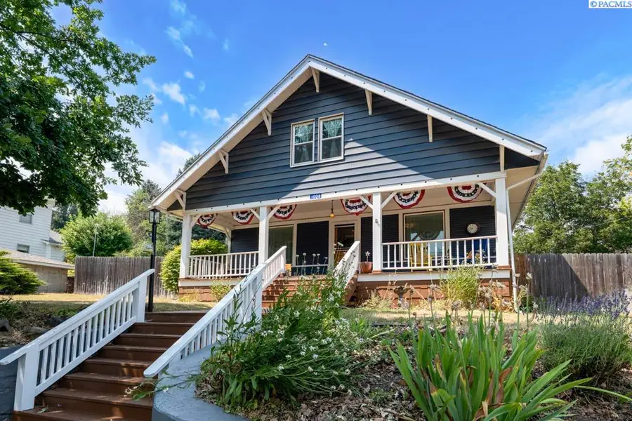 1008 S Lake St, Colfax, WA 99111 - #2