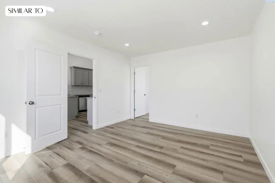 2166 S Elm Pl, Kennewick, WA 99337 - #2
