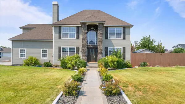 1601 S Highlands Blvd., West Richland, WA 99353