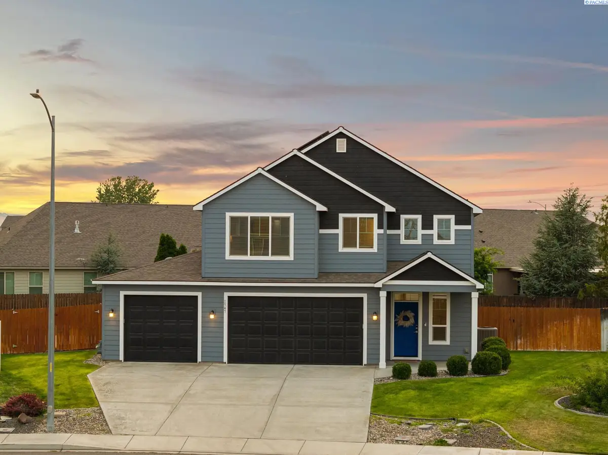 1547 Diamond Dr, West Richland, WA 99353 - #1