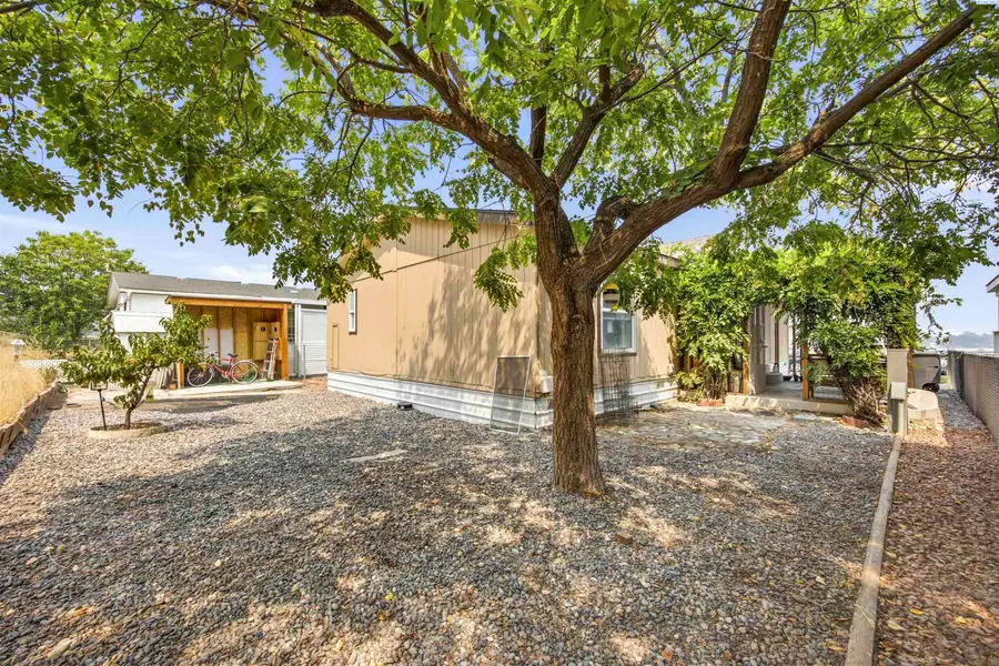 80 Ridgecliff Drive, Richland, WA 99352 - #2