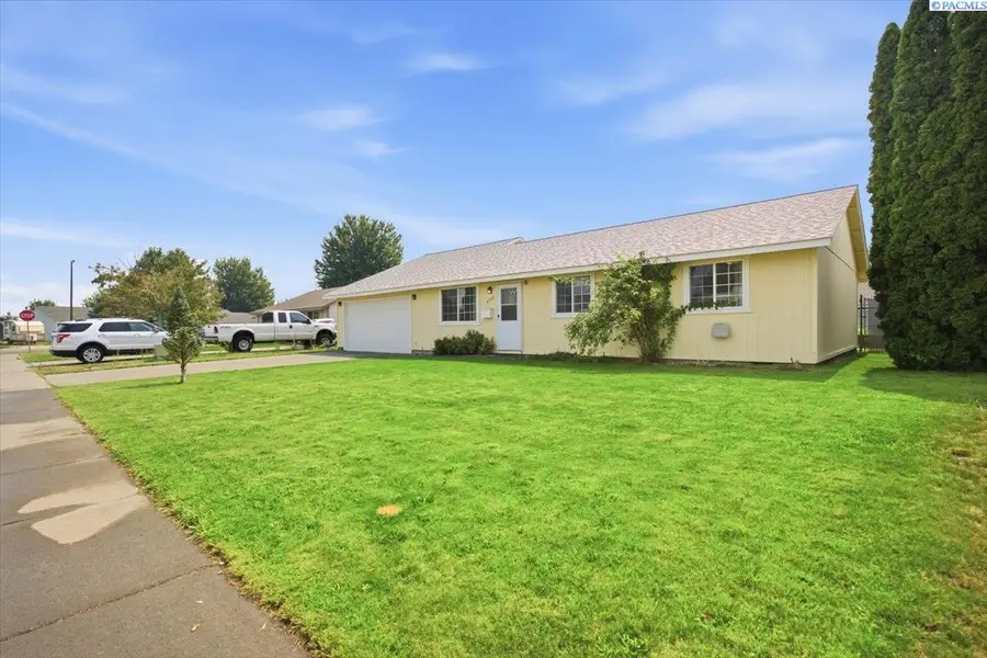 4721 Daisy Street, West Richland, WA 99353 - #2