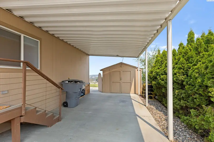2416 City View Dr, Richland, WA 99352 - #3